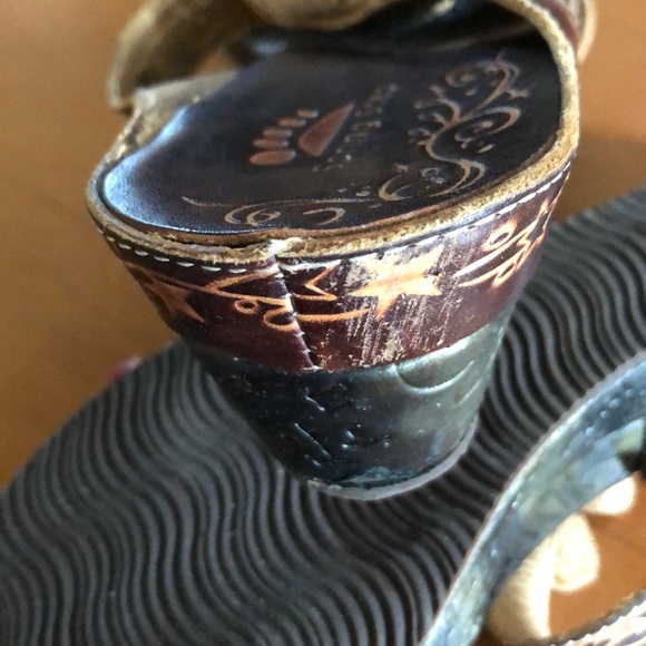 Spring Step Tropic Floral Sandal Size 40 - Picture 6 of 7